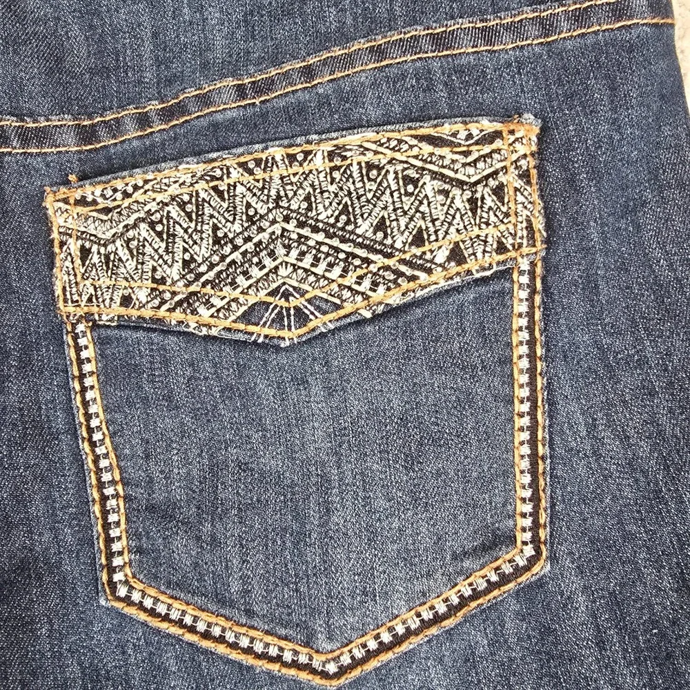 Christopher & Banks Womens Size 10 Dark Wash Embroidered Straight Leg‎ Jeans